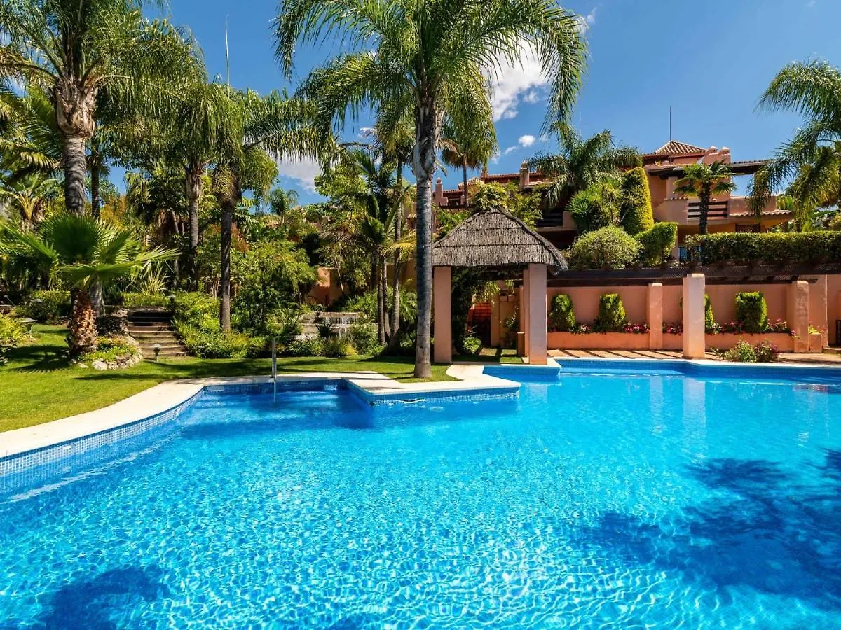 Villa Tiger Woods Golfing Marbella Old Town