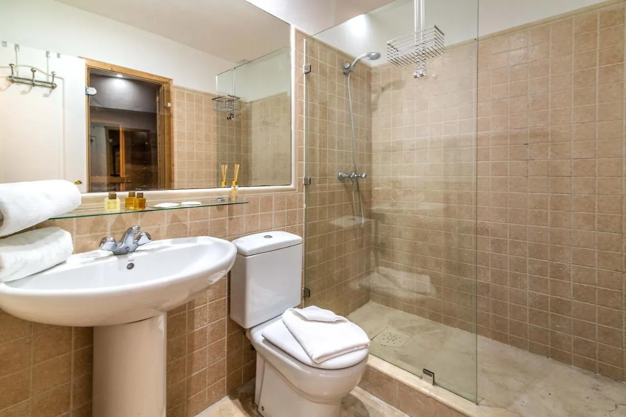 Villa Tiger Woods Golfing Marbella Old Town 0*,  Spain